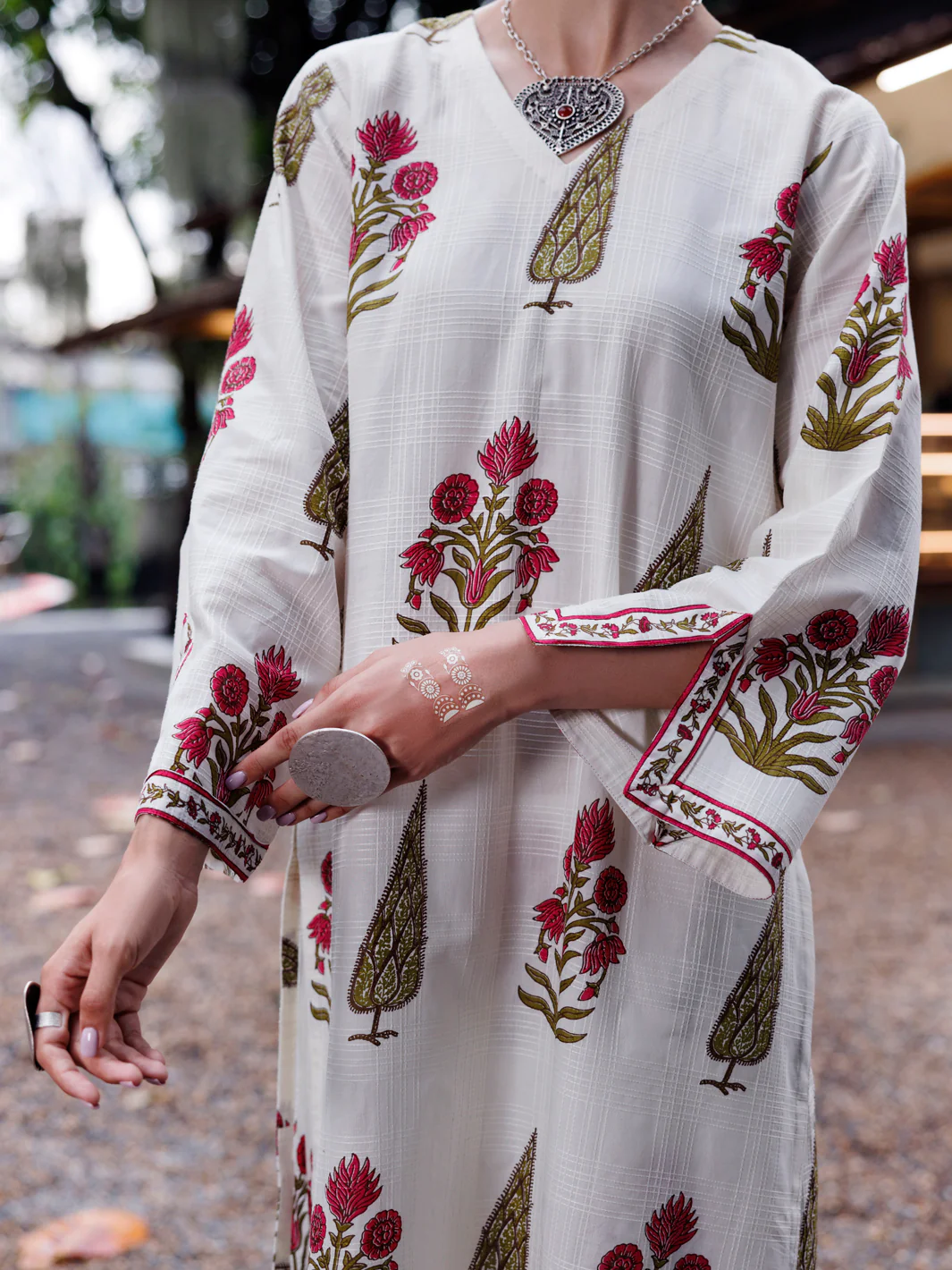 Off White Cotton Dobby Square 2Pc Stitched - AL-2PS-LKS-1020 - Image 3