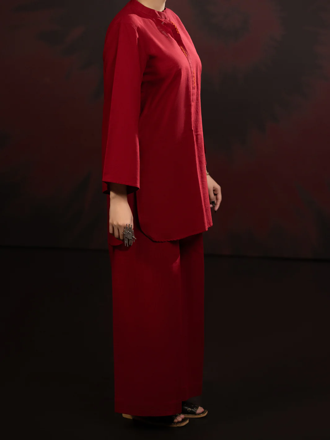 Red Light Slub Khaddar 2Pc Stitched - AL-2PS-LKS-1088 - Image 3