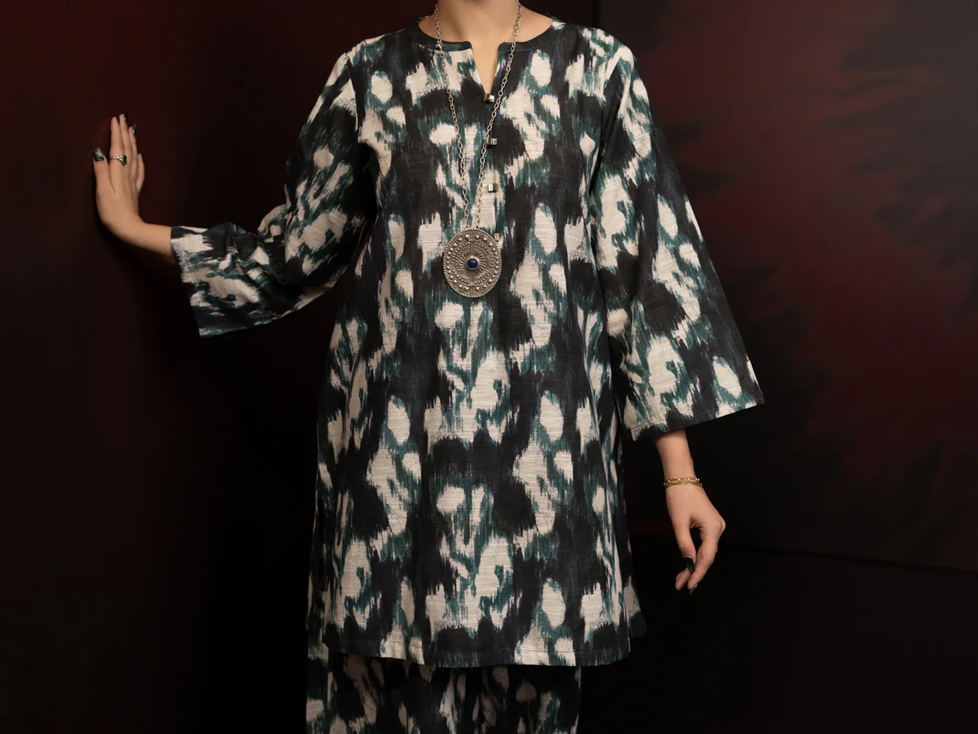 Teal Khaddar 2Pc Stitched - AL-2PS-LKS-1091 - Image 4