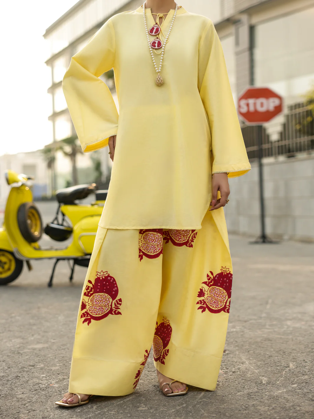 Yellow Lawn 2Pc Stitched - AL-2PS-LKS-1107 - Image 3