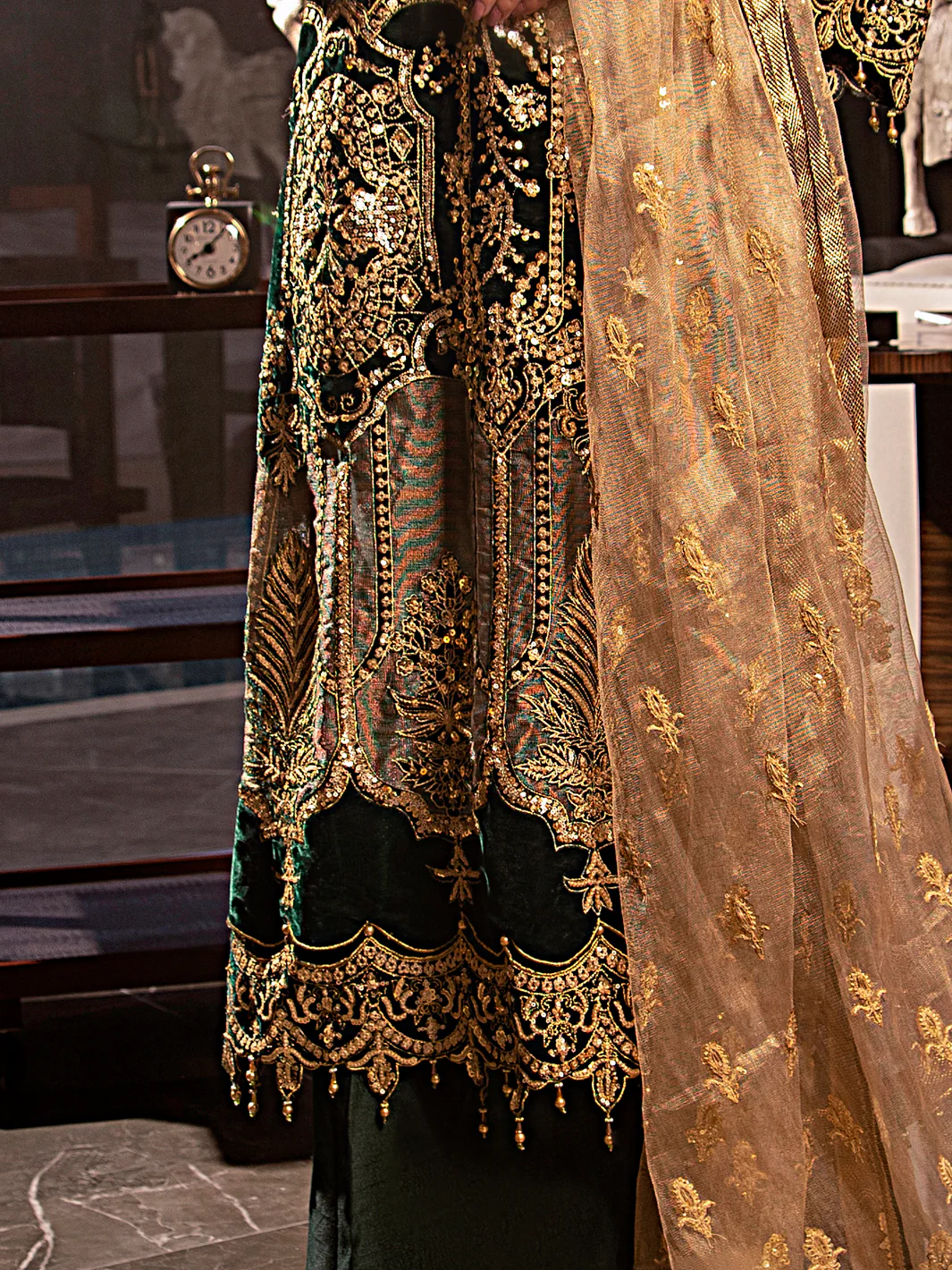 Green Velvet 3Pc Formal Stitched - AL-3PS-LS-344 - Image 5