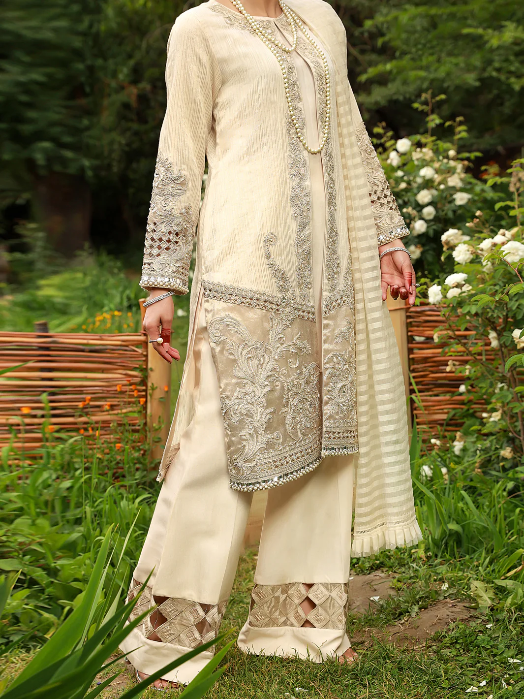 Off White 3Pc Formal Stitched - AL-3PS-LS-370
