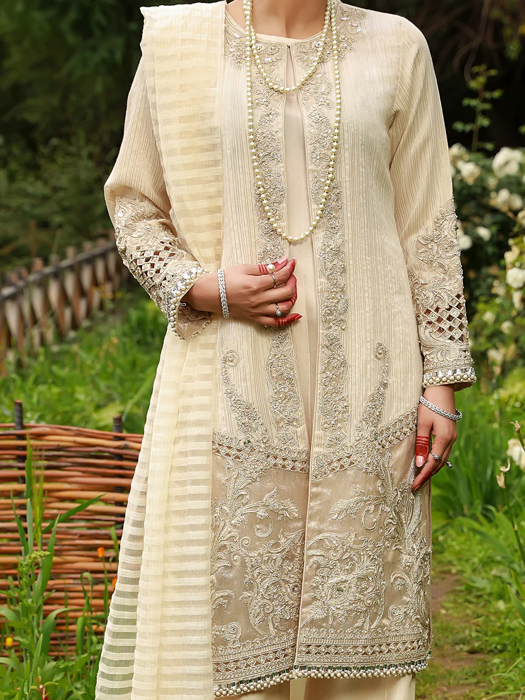Off White 3Pc Formal Stitched - AL-3PS-LS-370 - Image 3