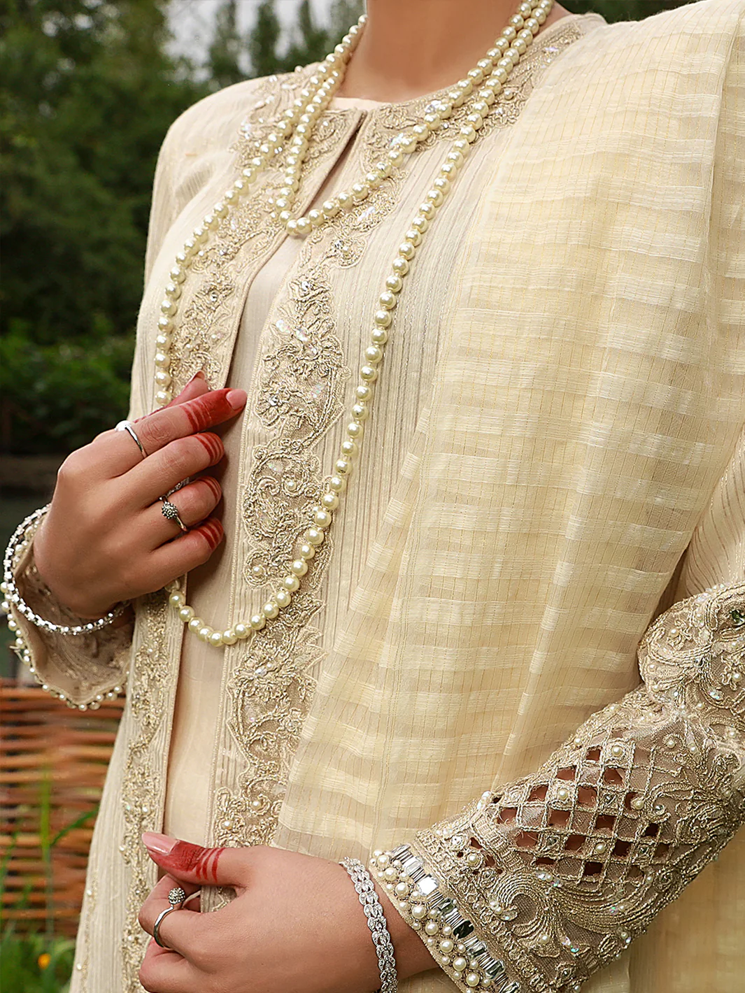 Off White 3Pc Formal Stitched - AL-3PS-LS-370 - Image 4