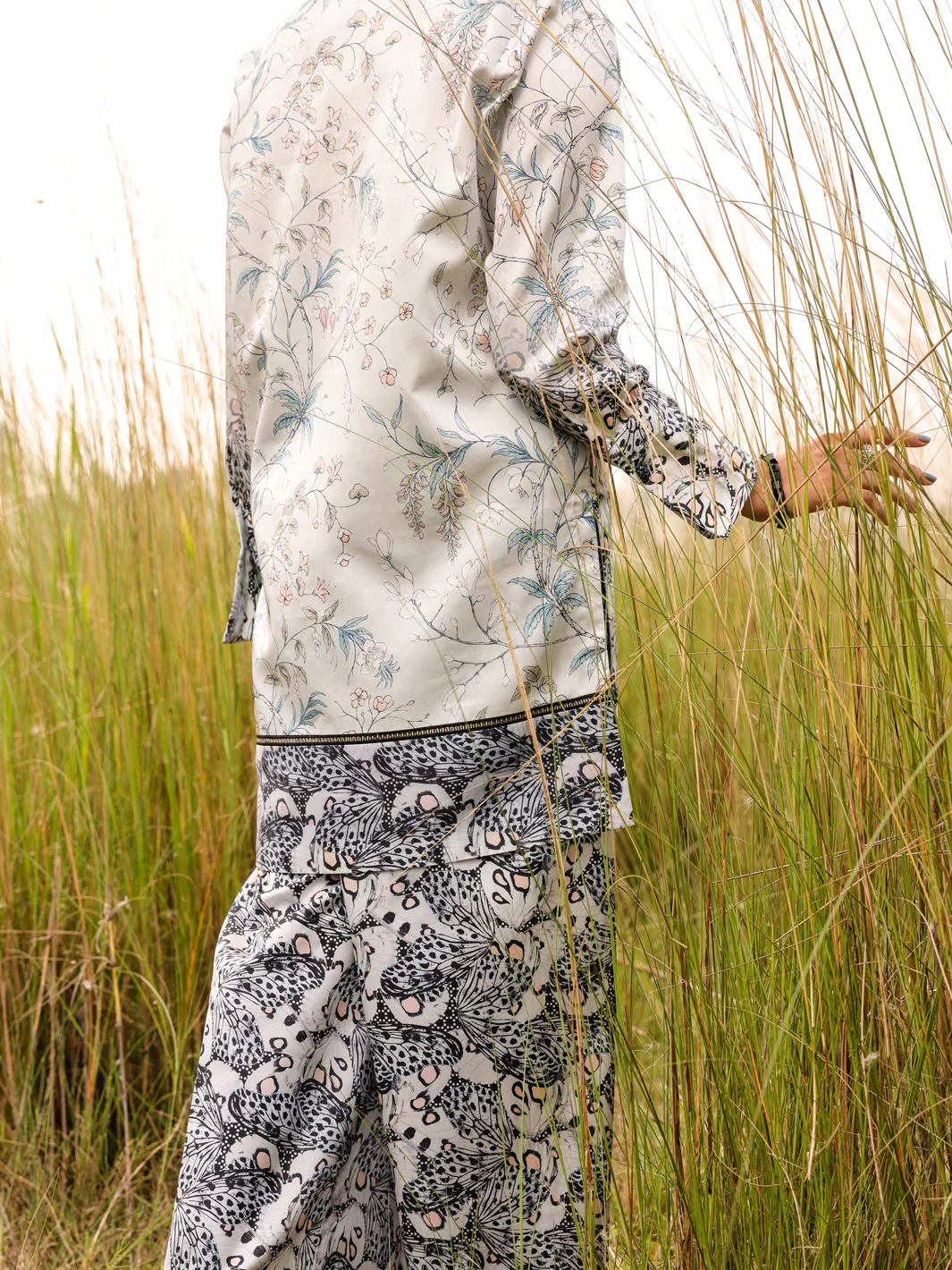 Grey Silk 3Pc  Formal Stitched - AL-3PS-LS-382 - Image 2