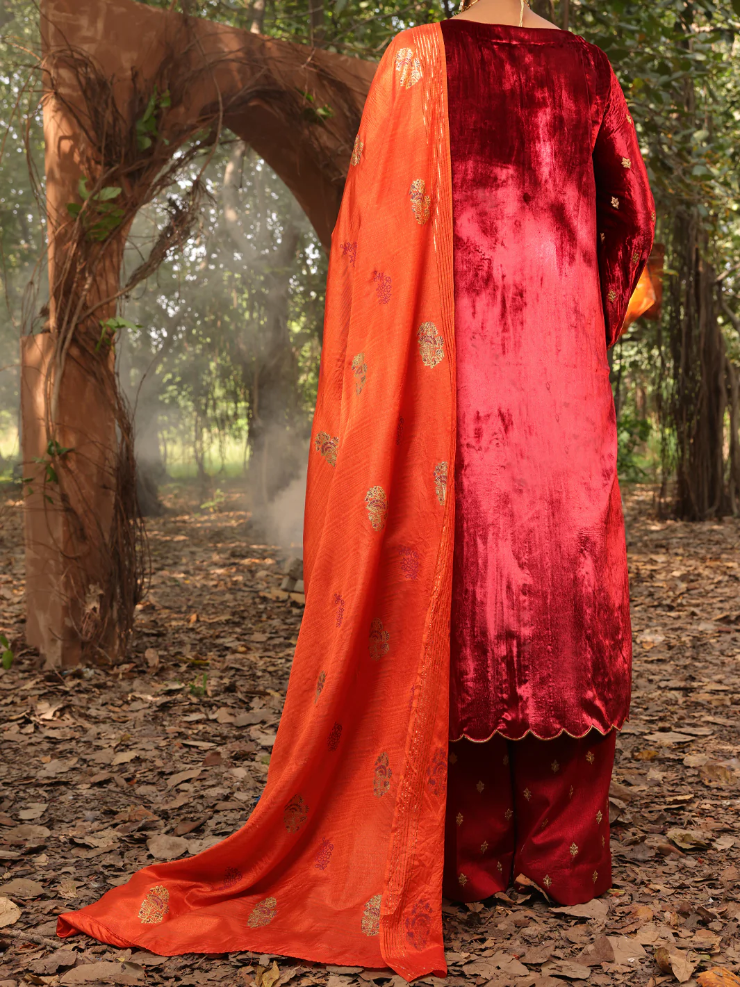 Red Velvet 3Pc Formal Stitched - AL-3PS-LS-384 - Image 2