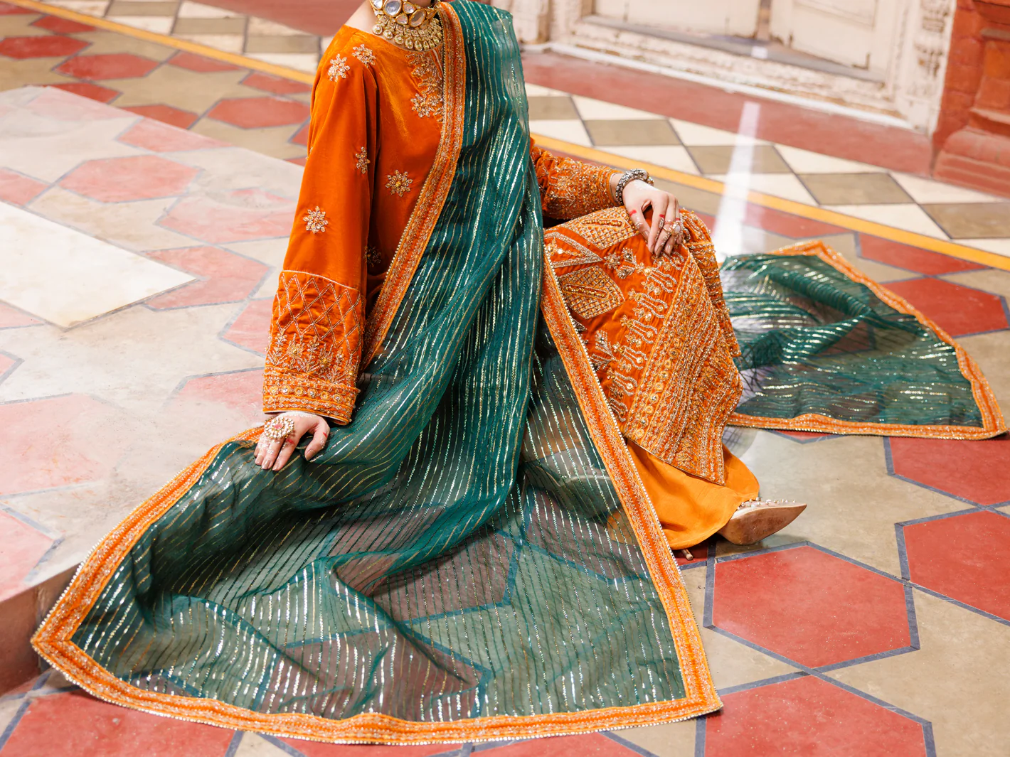 Mustard Velvet Formal 3Pc Stitched - AL-3PS-LS-496 - Image 4