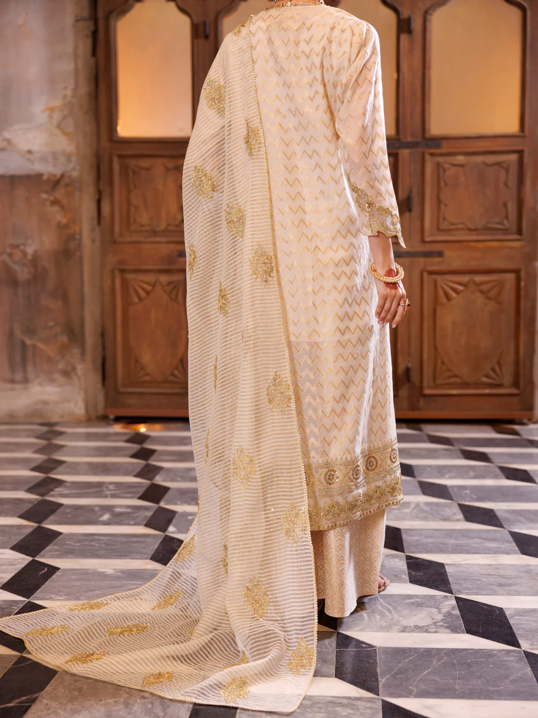 Golden Jacquard Formal 3Pc Stitched - AL-3PS-LS-516 - Image 2