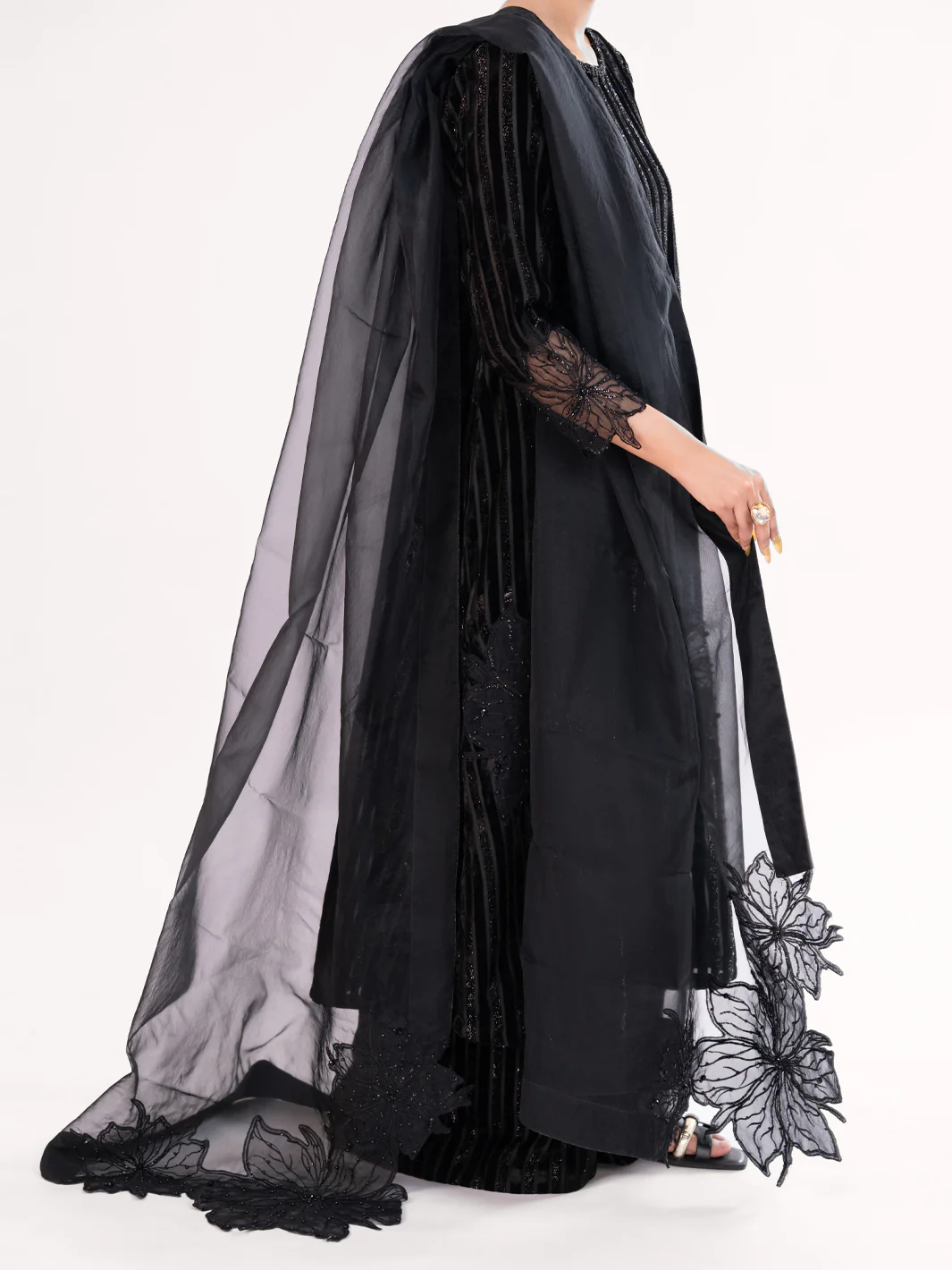 Black Velvet Formal 3Pc Stitched - AL-3PS-LS-562 - Image 6