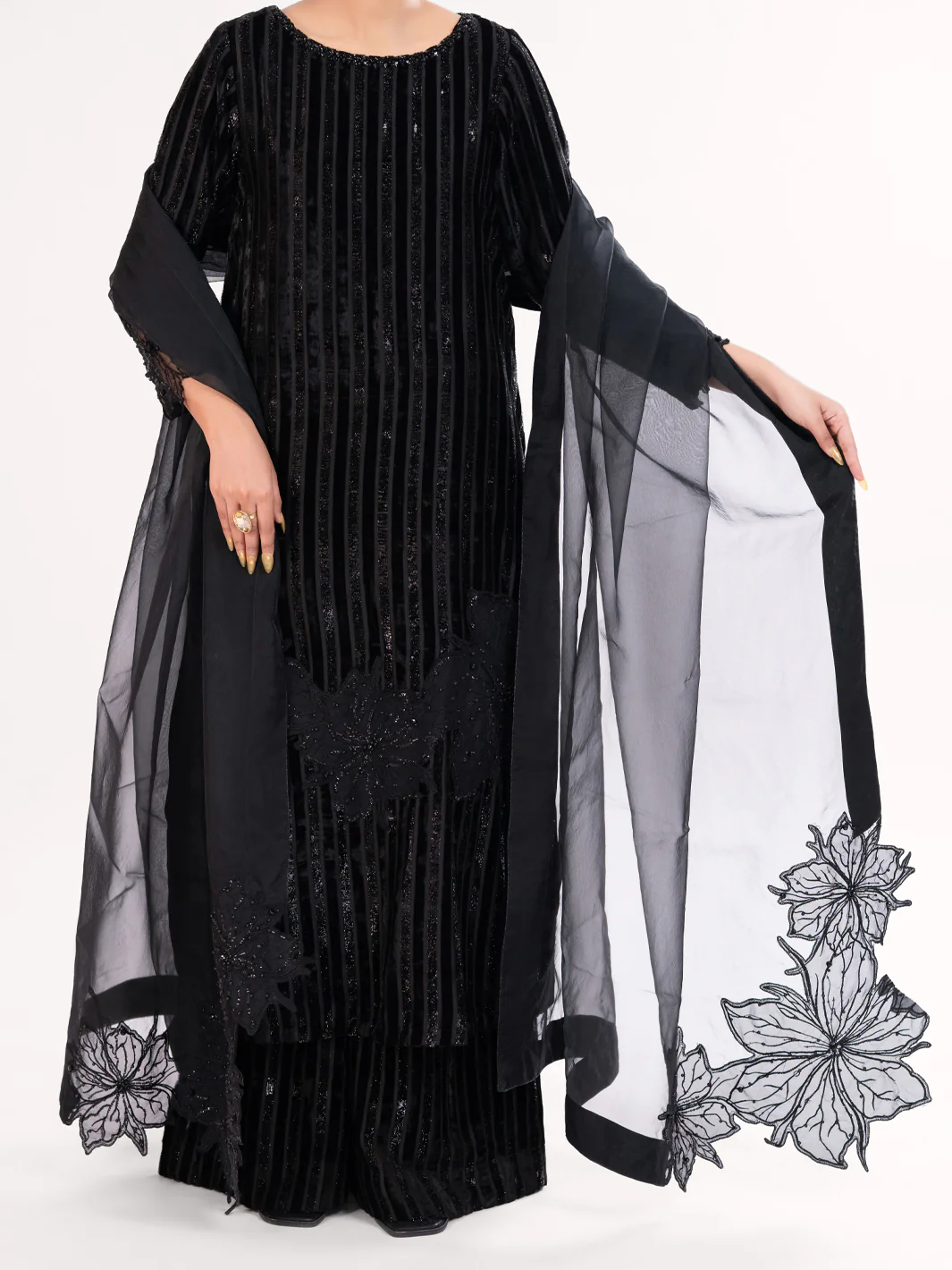 Black Velvet Formal 3Pc Stitched - AL-3PS-LS-562 - Image 8