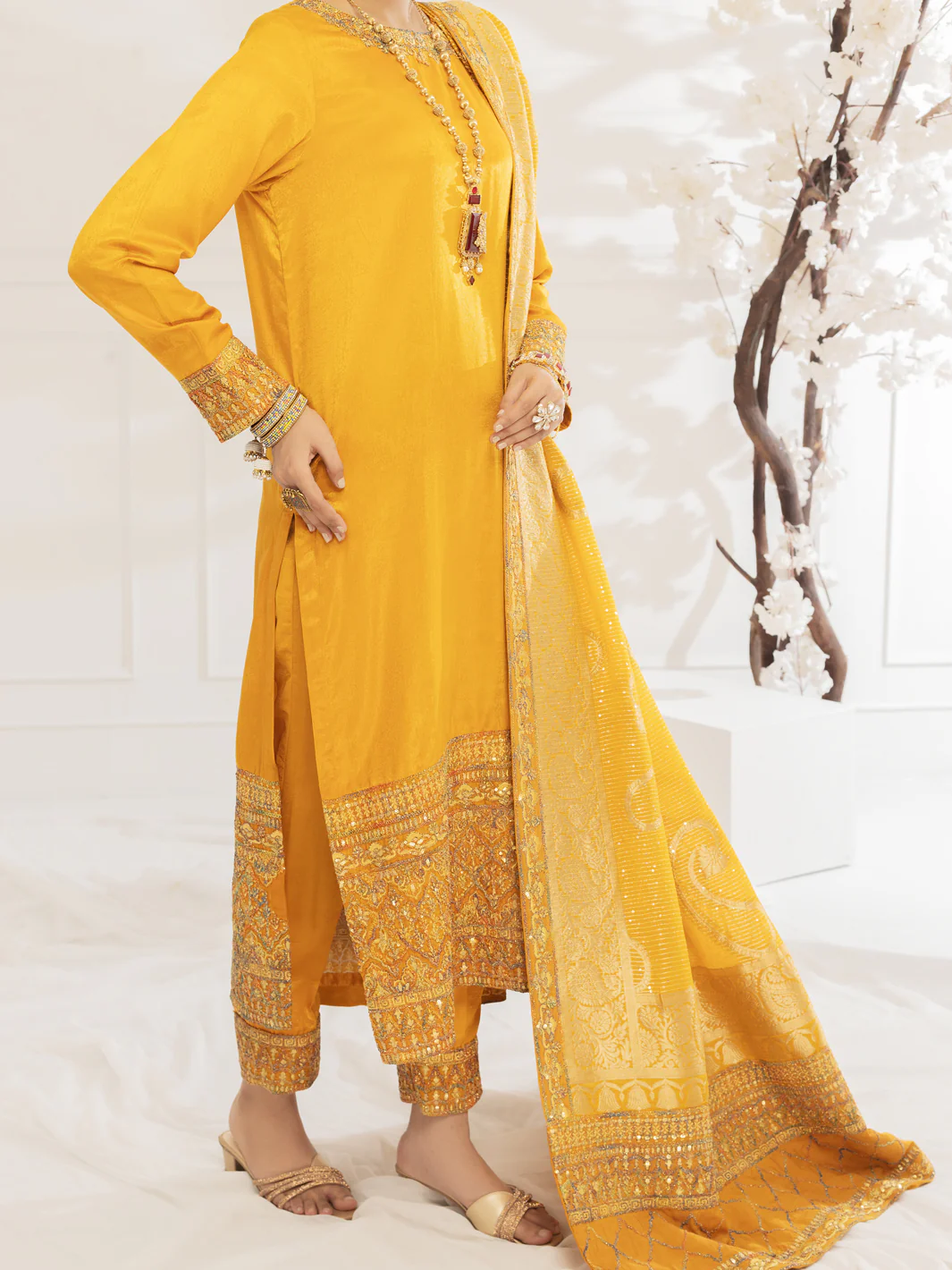 Bridal Dress - AL-BRD-039 - Image 4
