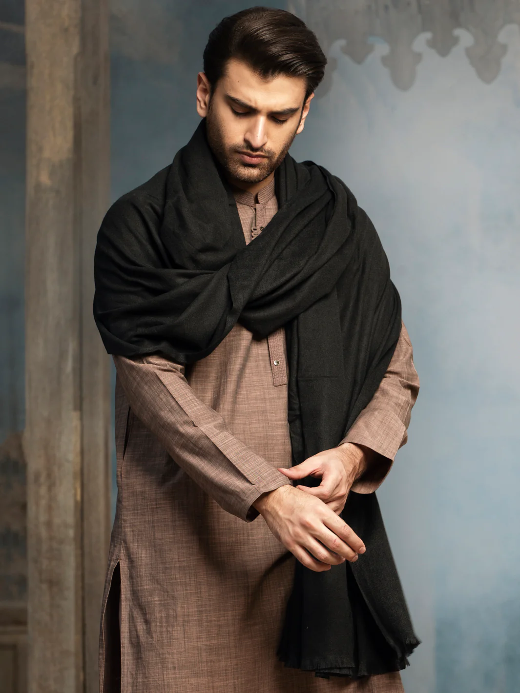 Black Blended Shawl For Men - AL-SH-004 - Image 2