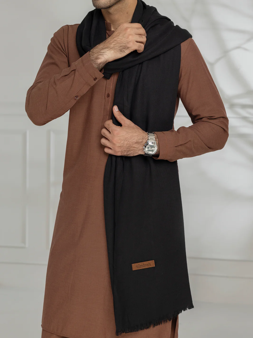Black Blended Shawl - AL-SH-020 - Image 3