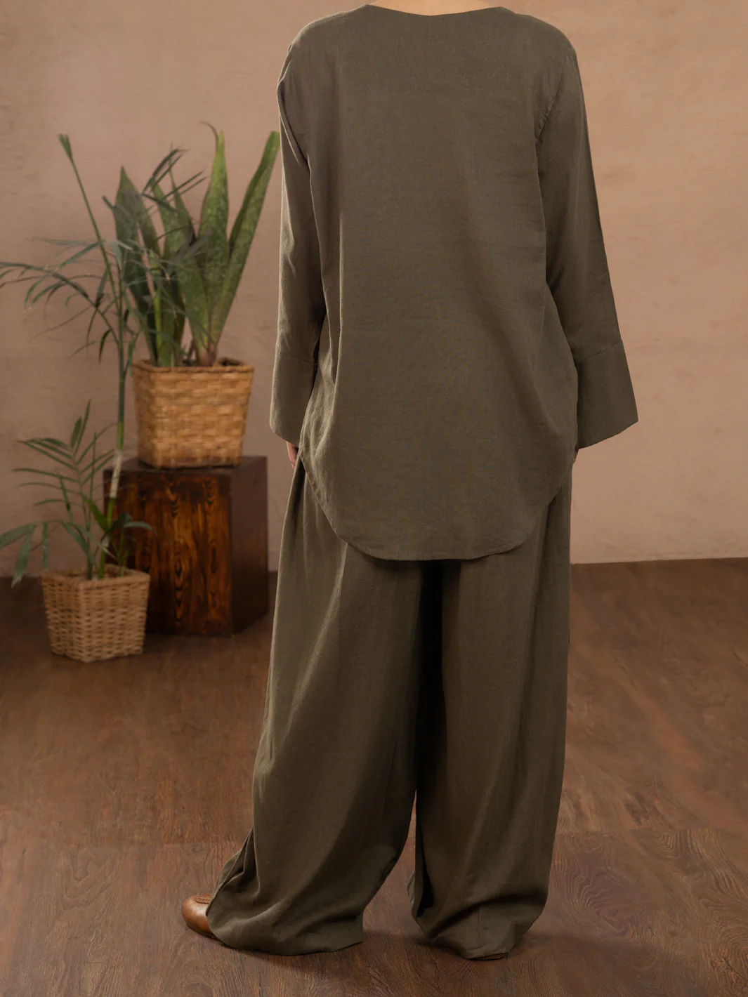 Green Linen Tunic - ALCR-LK-1112 - Image 2