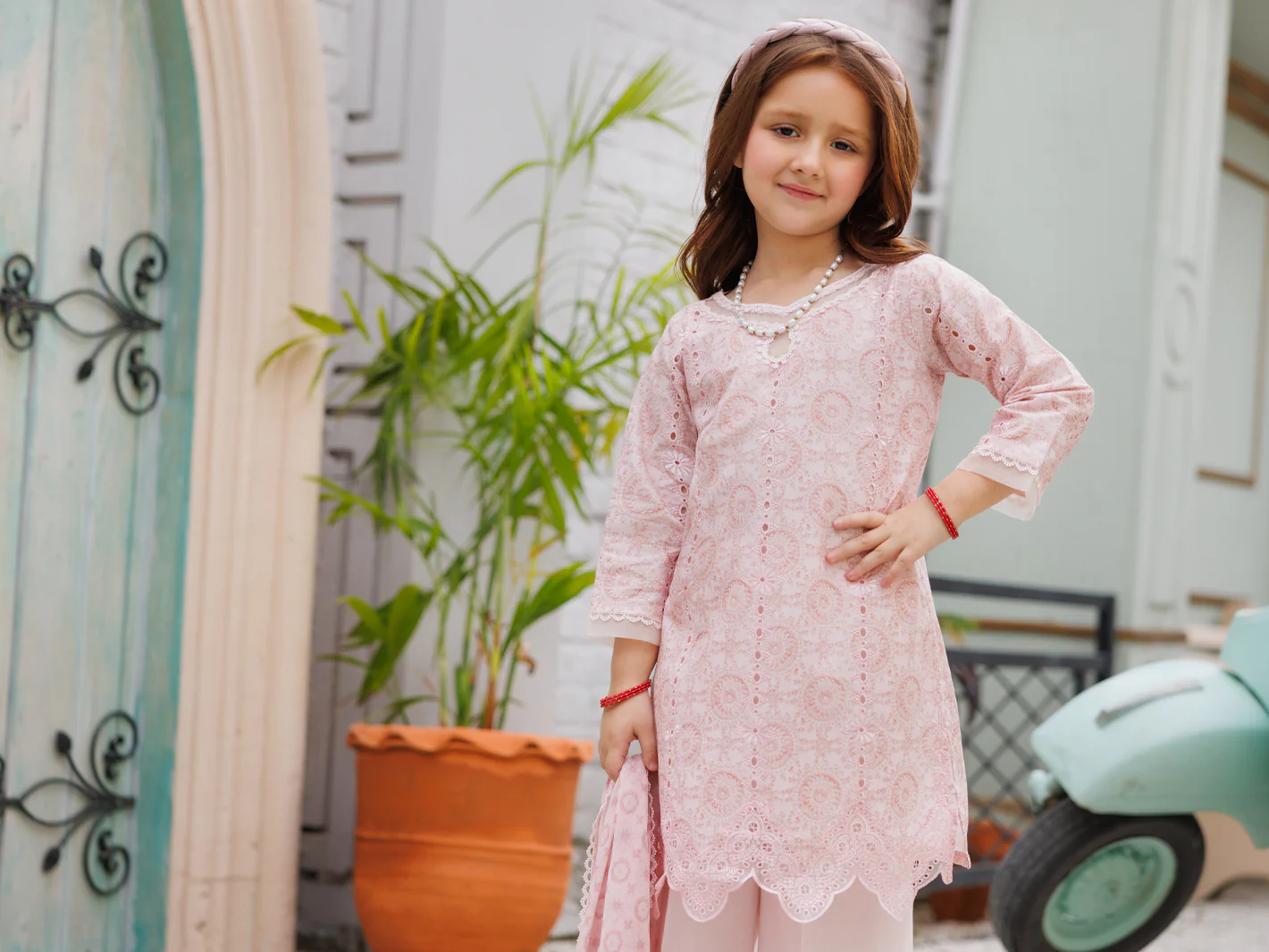 Light Pink Lawn Formal 3Pc Stitched - ALGR-3PS-LS-037 - Image 3