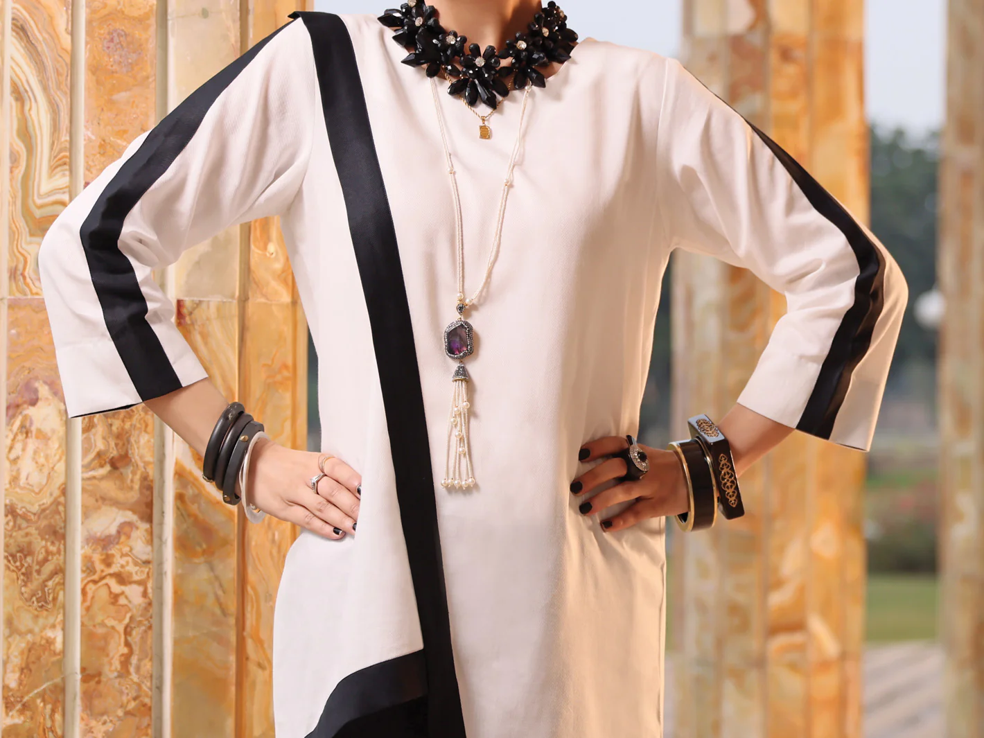 Black & White Lawn 2Pc Stitched - ALP-2PS-LKS-1069 - Image 2