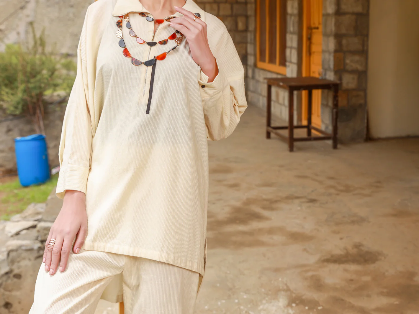 Off White Dobby 2Pc Stitched - ALP-2PS-LKS-1463 - Image 3