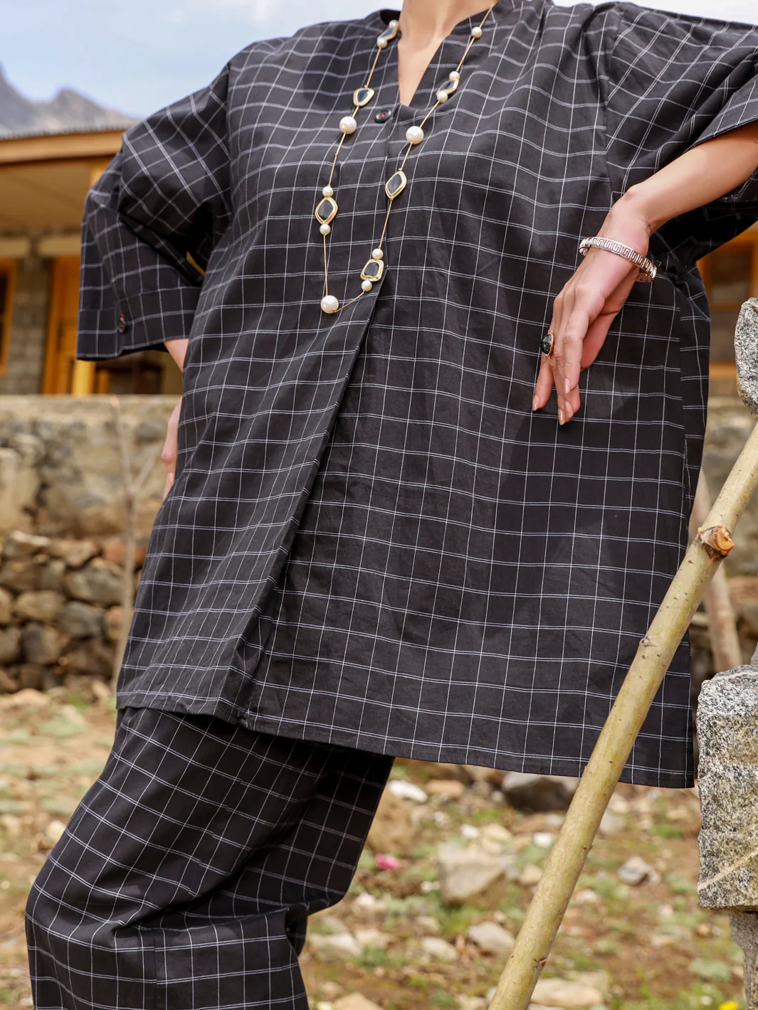 Black Cotton 2Pc Stitched - ALP-2PS-LKS-1466 - Image 4