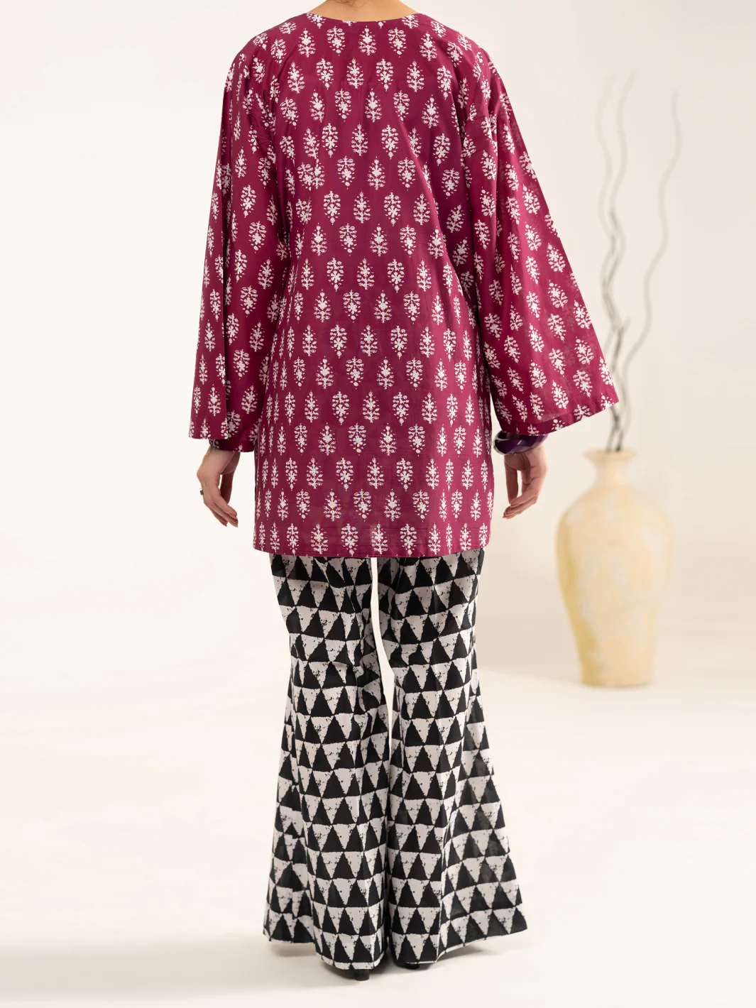 Red Lawn 2Pc Stitched - ALP-2PS-LKS-2479 - Image 4