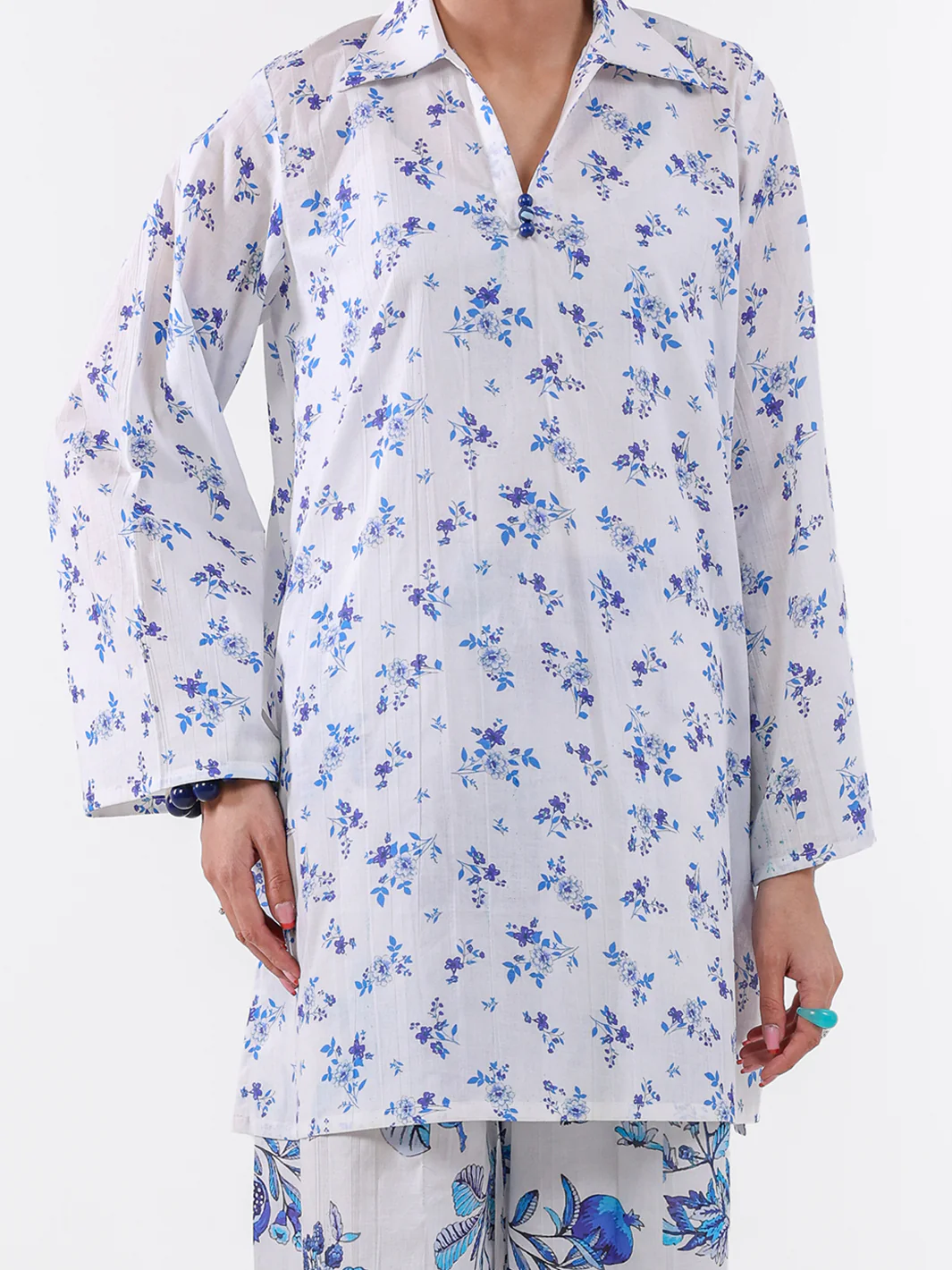 White Lawn 2Pc Unstitched - ALP-2PS-LKS-2497 - Image 3