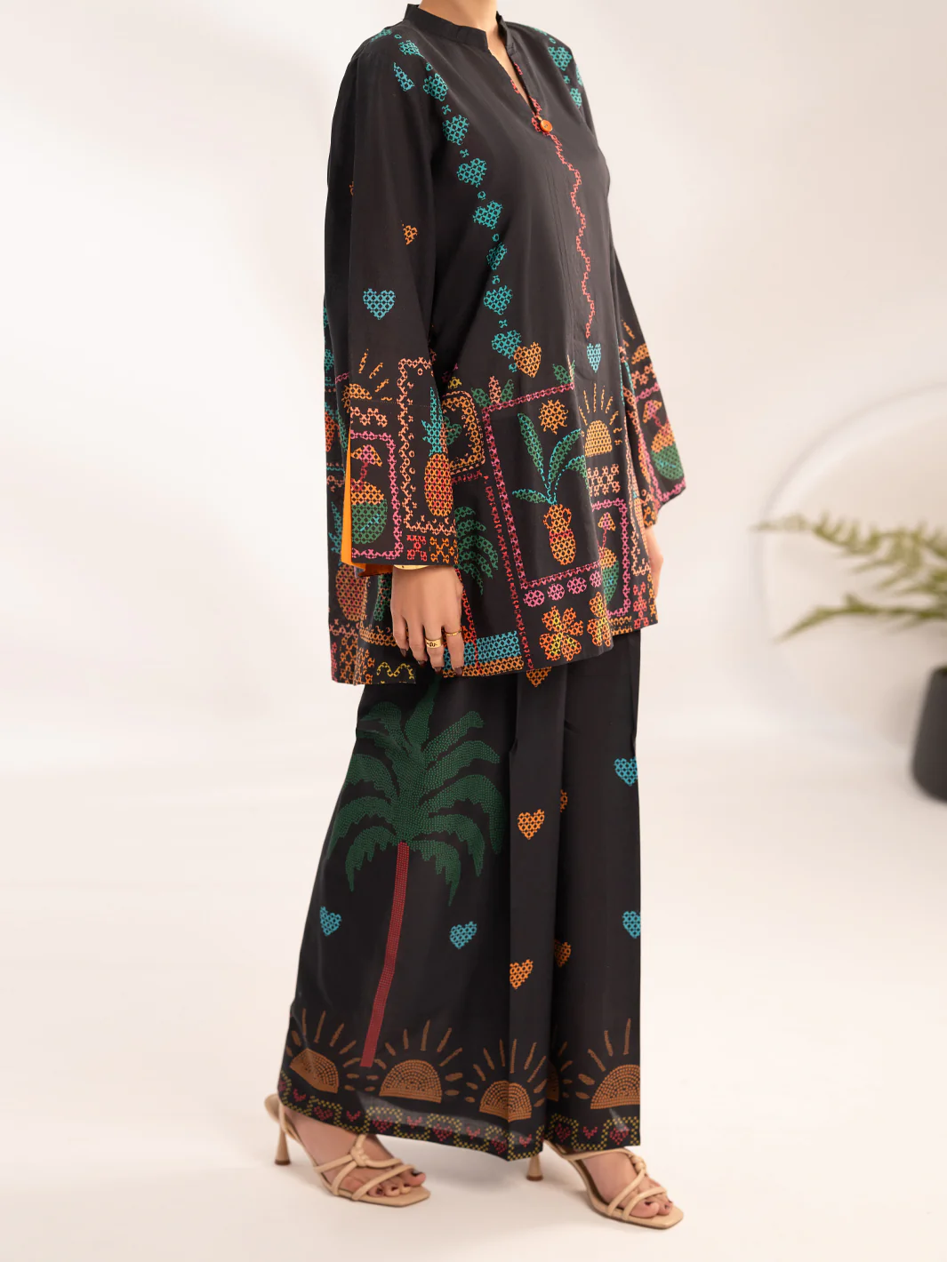 Black Lawn 2Pc Stitched - ALP-2PS-LKS-2530 - Image 4