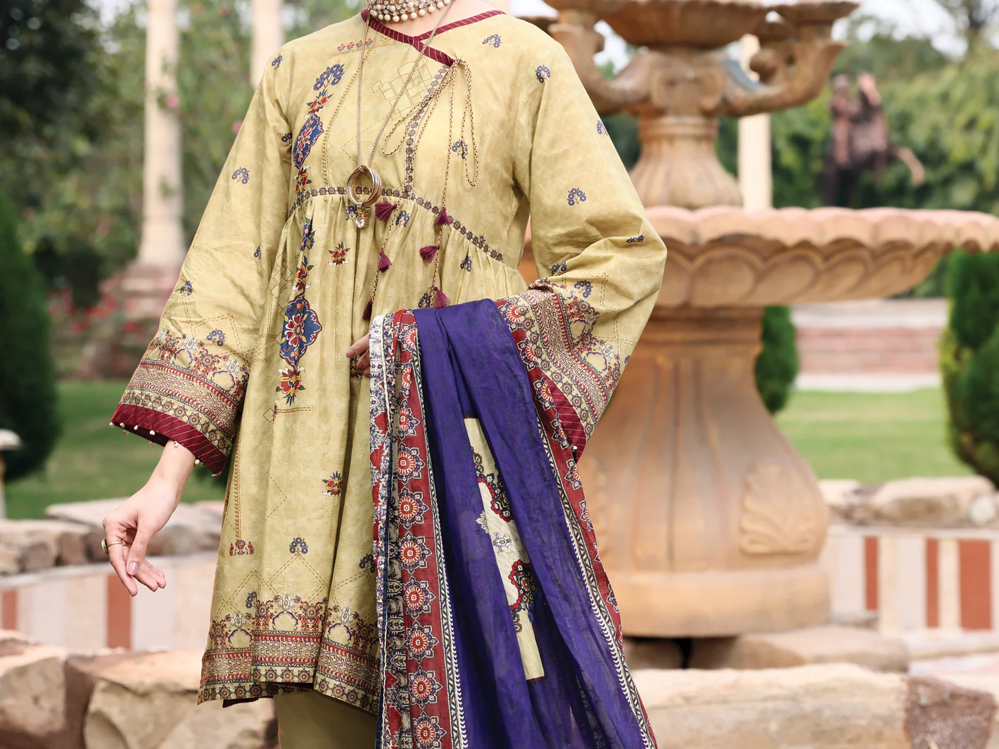 Khaki Lawn 3Pc Stitched - ALP-3PS-1040 - Image 3