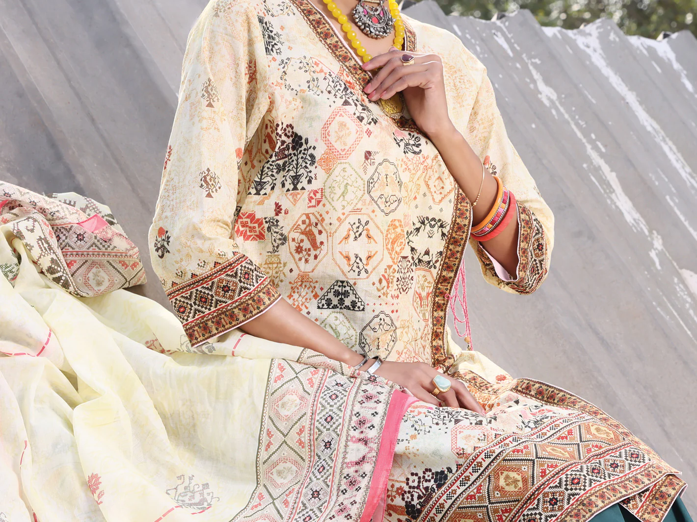 Beige Lawn 3Pc Stitched - ALP-3PS-1041 - Image 3