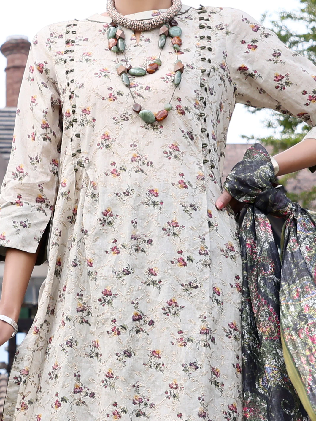 Beige Lawn 3Pc Stitched - ALP-3PS-1046/S - Image 2
