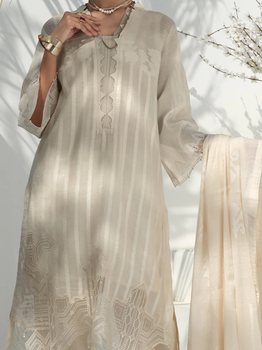 Cream Cotton Jacquard 3Pc Stitched - ALP-3PS-1056 - Image 2