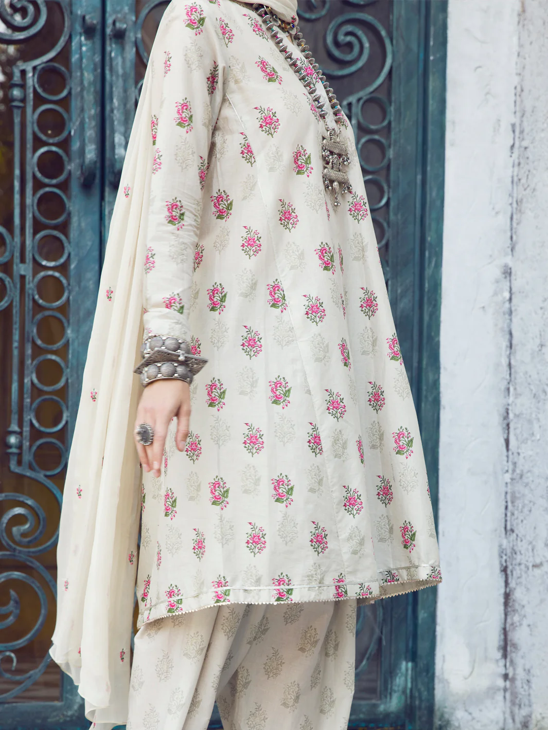 Beige Lawn 3Pc Unstitched - ALP-3PS-1297 - Image 6