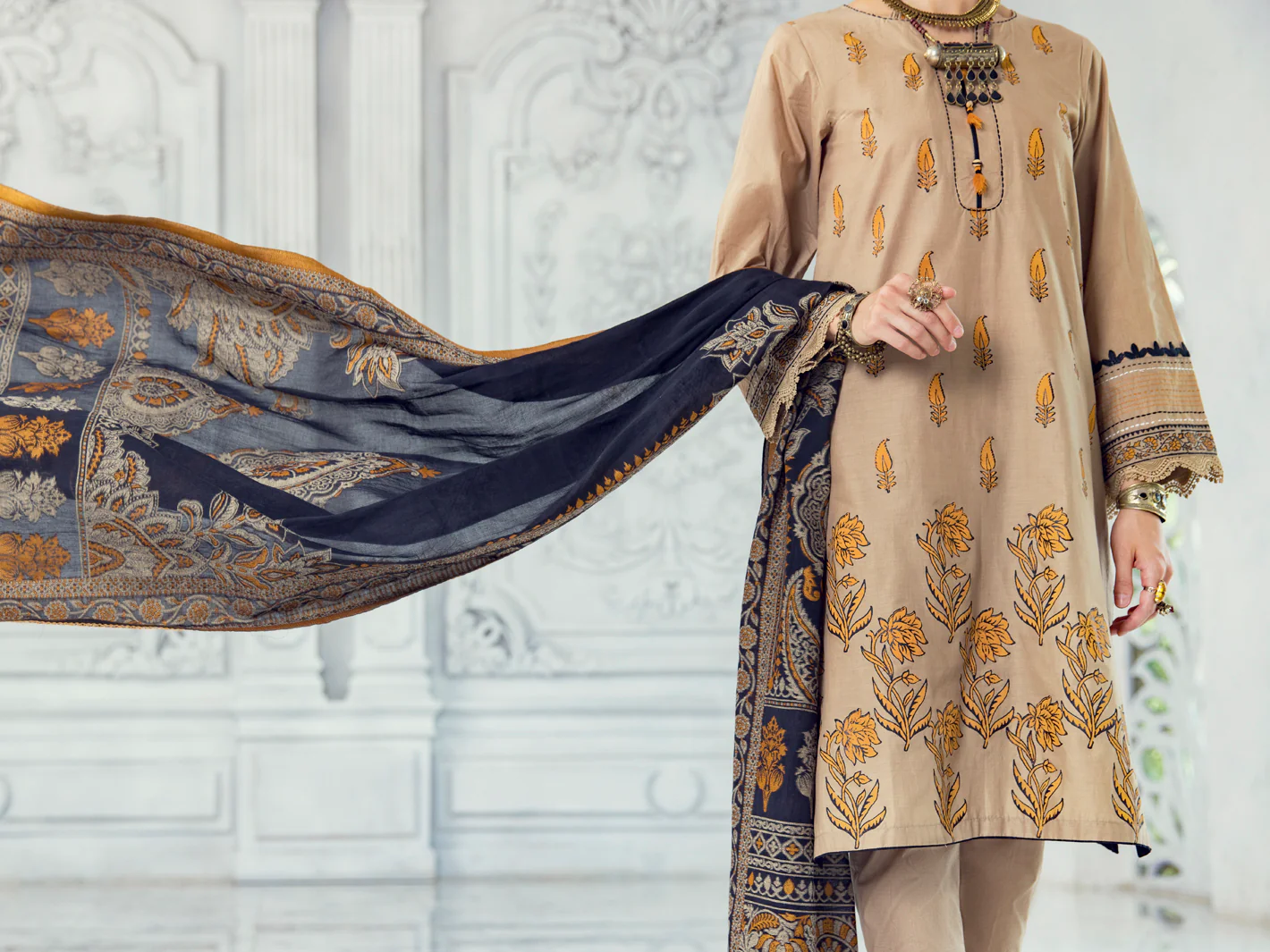 Beige Lawn 3Pc Unstitched - ALP-3PS-1306 - Image 6