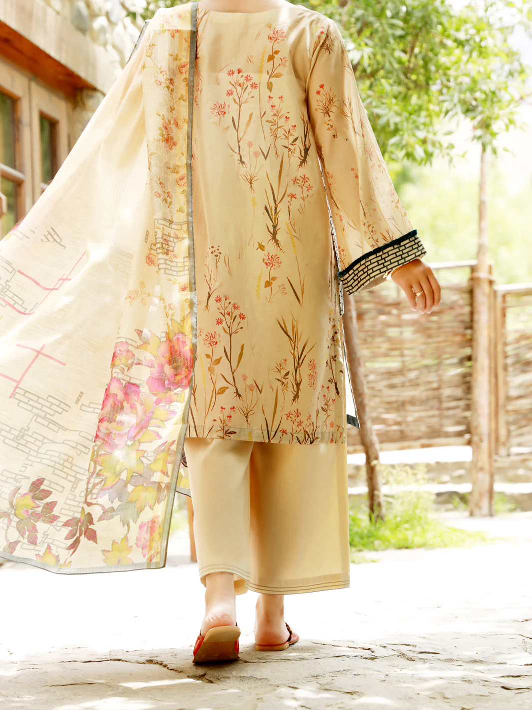 Beige Lawn 3Pc Stitched - ALP-3PS-1378 - Image 2