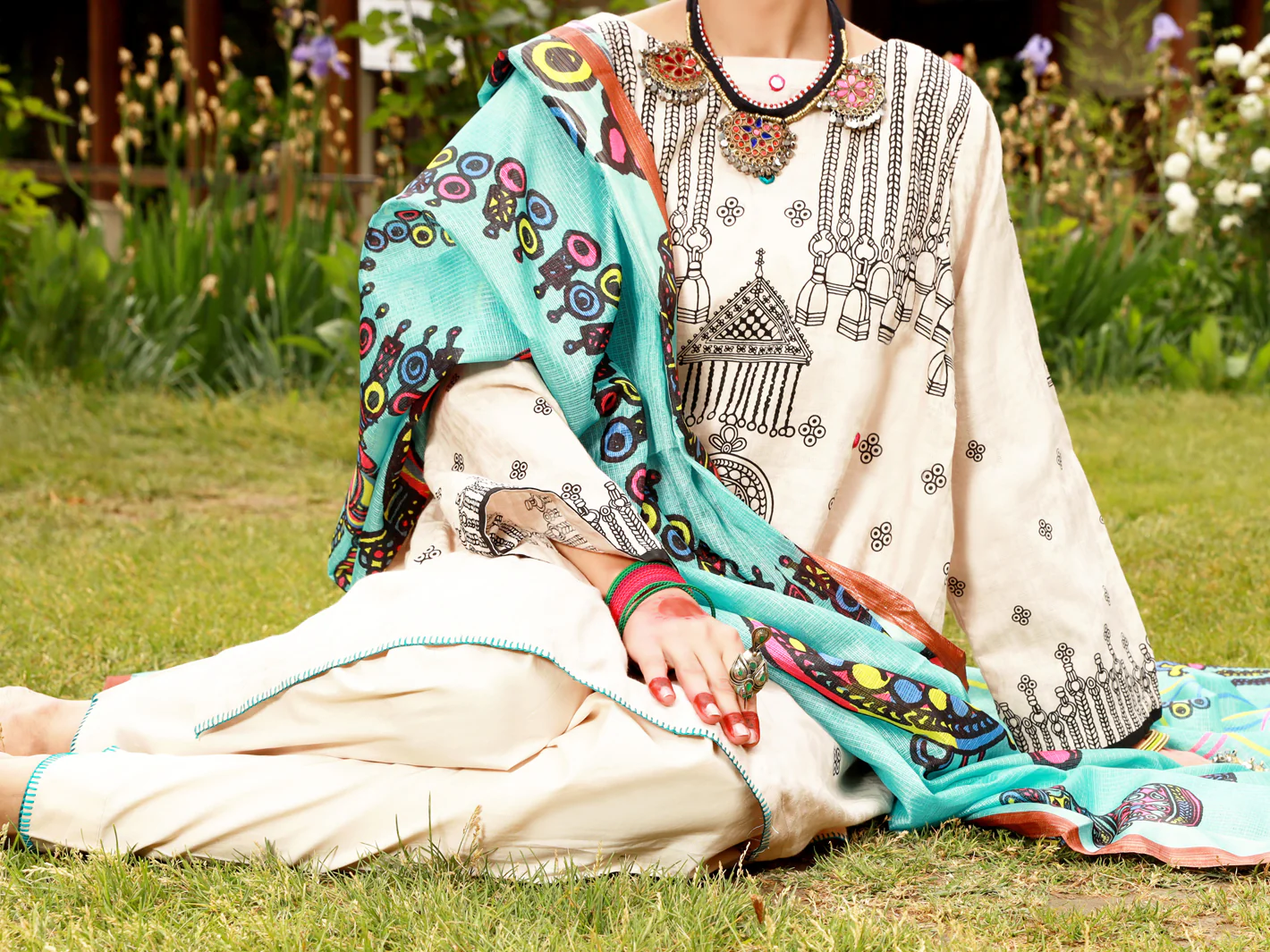 Beige Jacquard 3Pc Stitched - ALP-3PS-1381 - Image 4