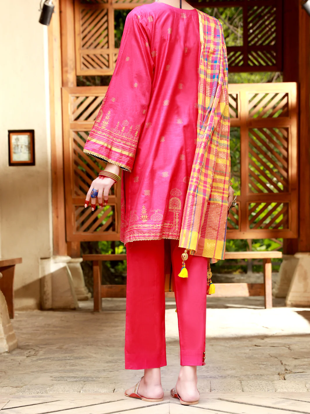 Fuchsia Lawn 3Pc Stitched - ALP-3PS-1383 - Image 2