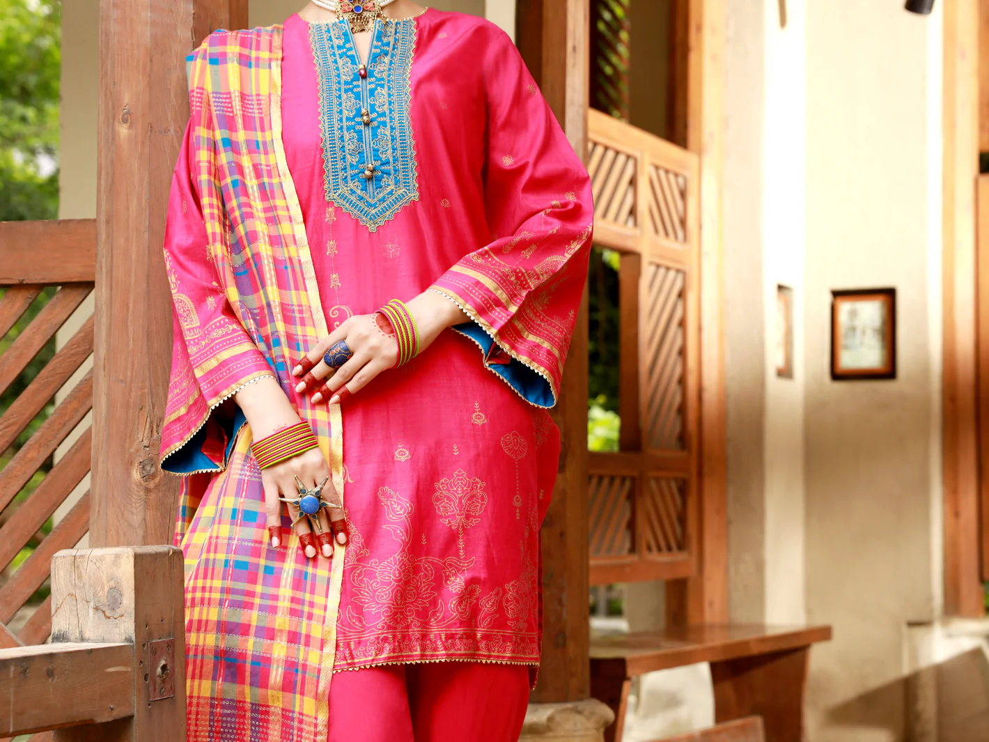 Fuchsia Lawn 3Pc Stitched - ALP-3PS-1383 - Image 4