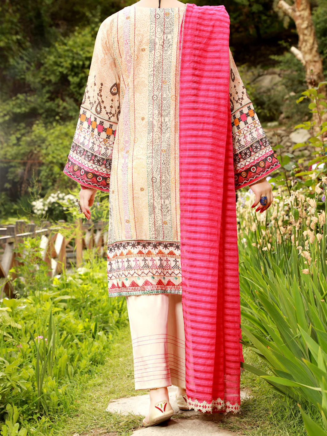 Off White Lawn 3Pc Stitched - ALP-3PS-1387 - Image 2