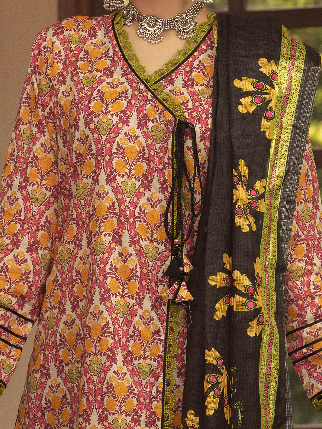 Multicolor Lawn 3Pc Unstitched - ALP-3PS-1423 - Image 3