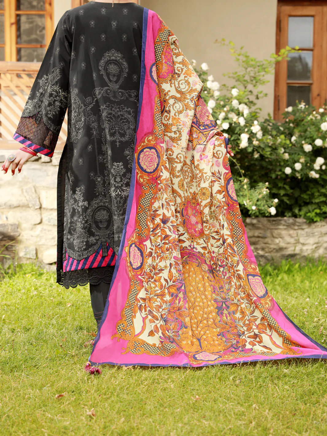 Black Lawn 3Pc Unstitched - ALP-3PS-1478 - Image 2