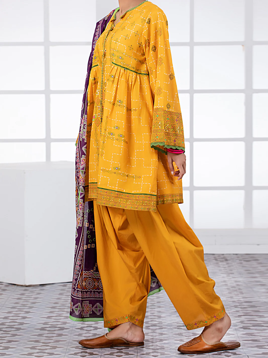 Yellow Lawn 3Pc Unstitched - ALP-3PS-1492 - Image 4