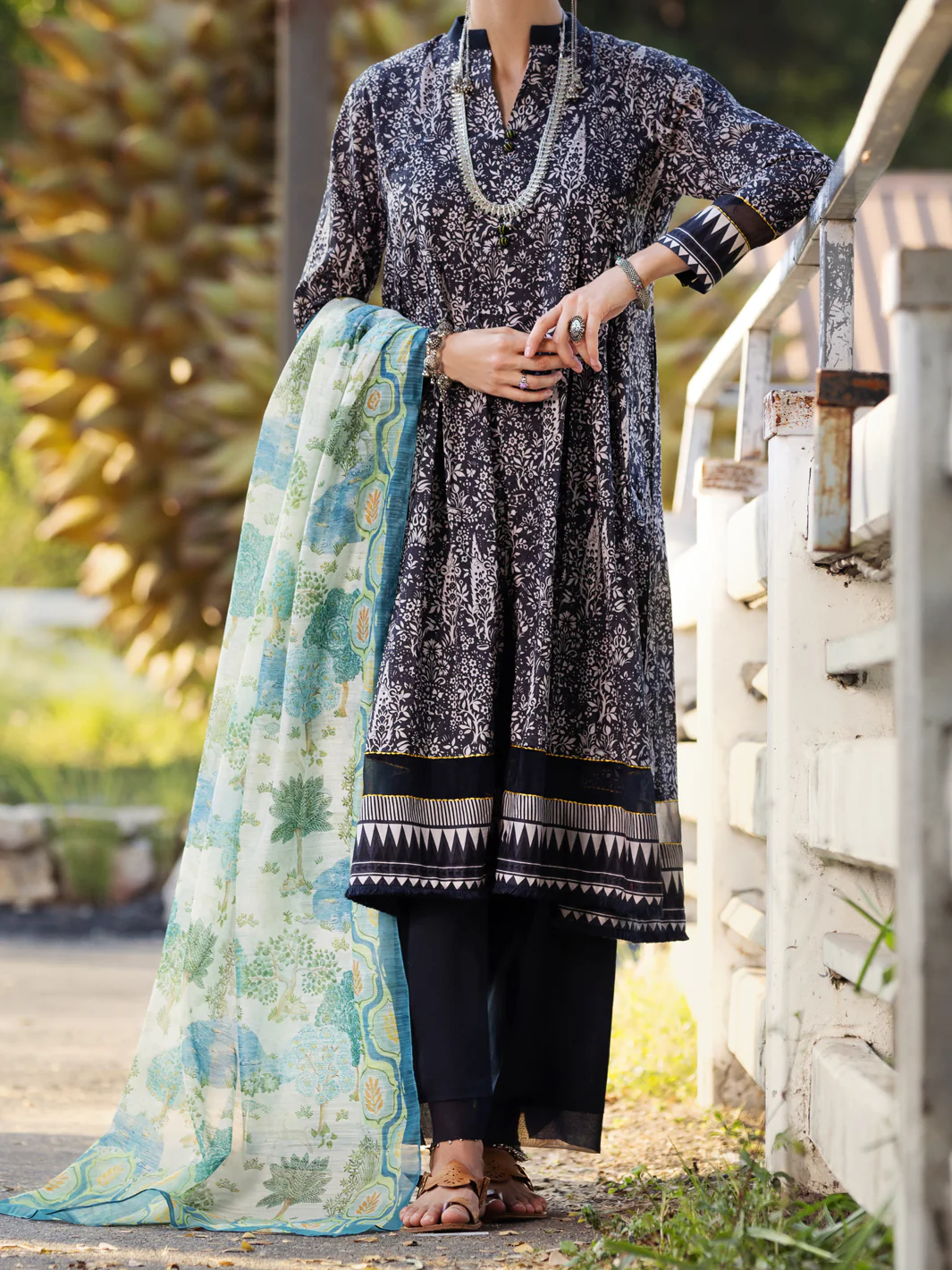 Black & Grey 3Pc Stitched - ALP-3PS-1507 - Image 3