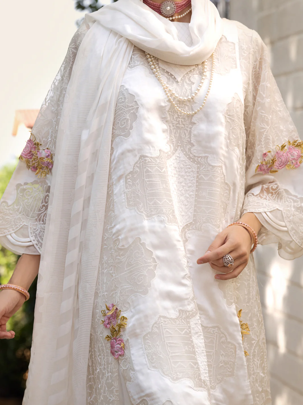 White 3Pc Unstitched - ALP-3PS-1535 - Image 3