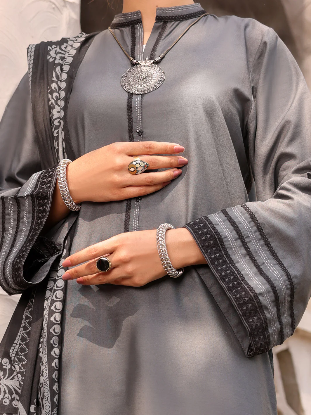 Dark Grey Cambric 3Pc Stitched - ALP-3PS-1632 - Image 3