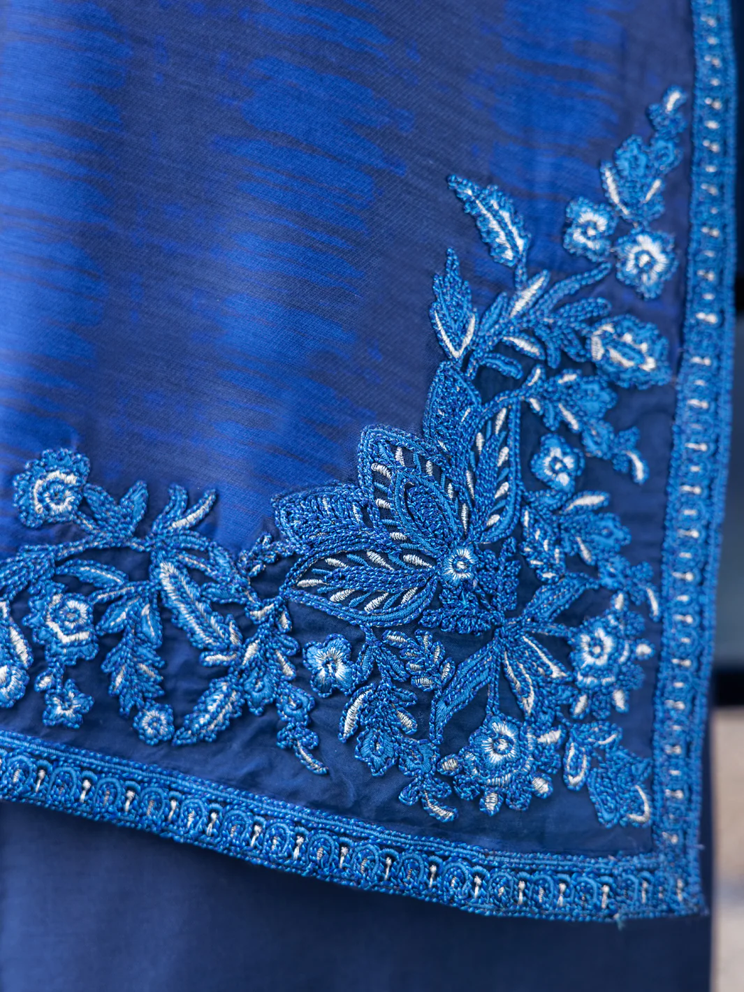 Blue Salsa Silk 3Pc Unstitched - ALP-3PS-1655 - Image 4