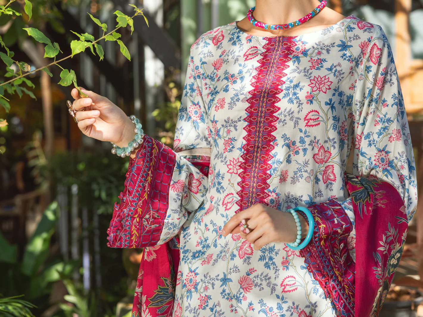 Multicolor Lawn 3Pc Unstitched - ALP-3PS-1721 - Image 3