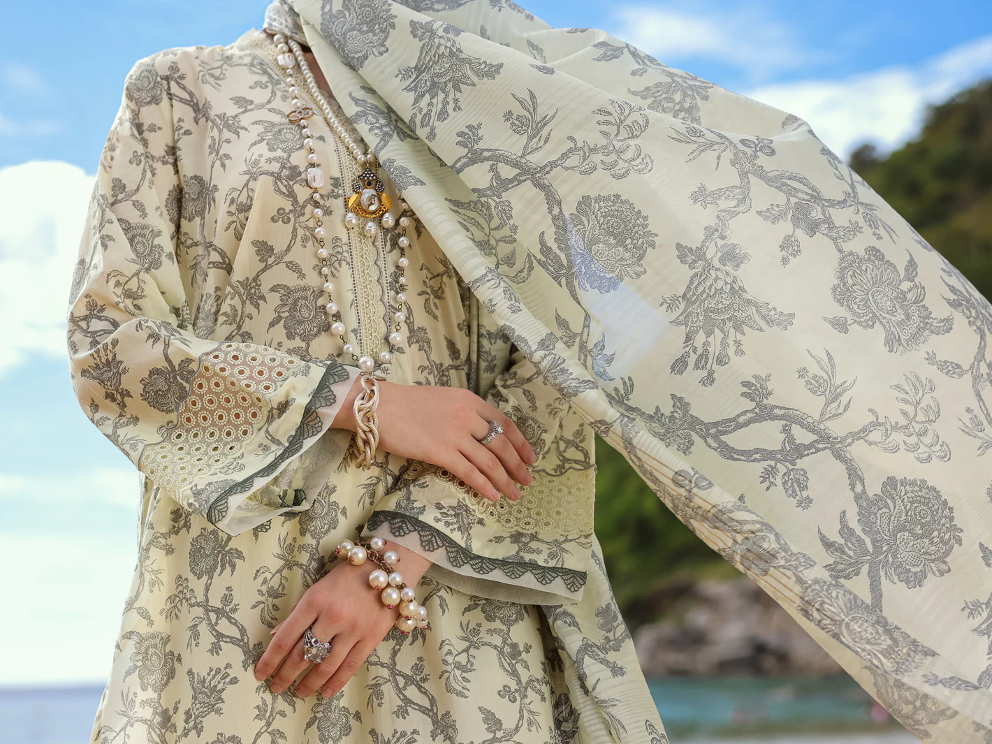 Cream Lawn 3Pc Stitched - ALP-3PS-1806 - Image 3