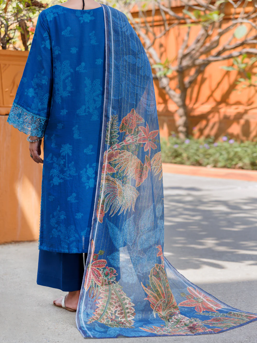 Blue Jacquard 3Pc Unstitched - ALP-3PS-2011 - Image 2