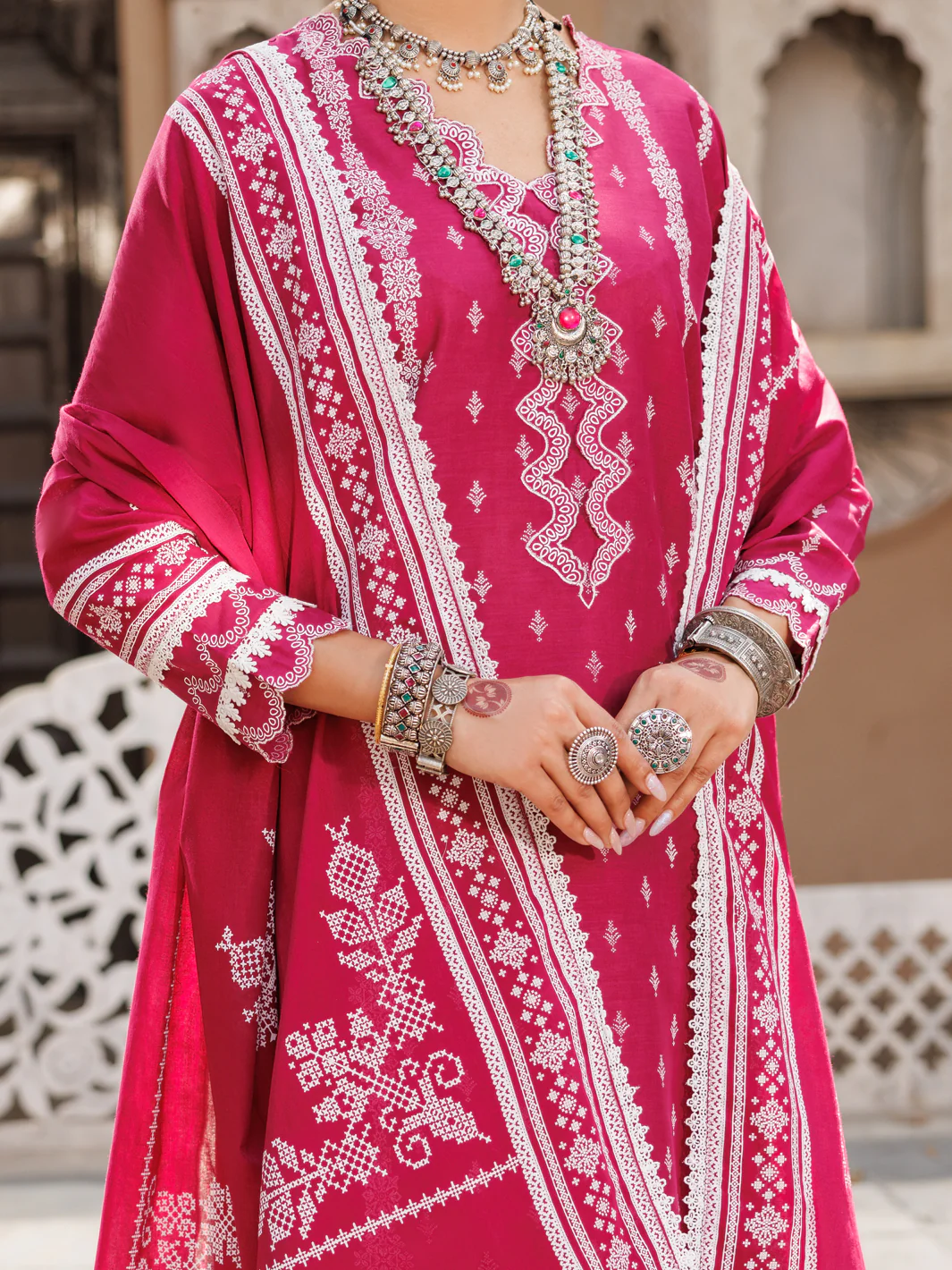 Fuchsia Lawn 3Pc Stitched - ALP-3PS-2127 - Image 3