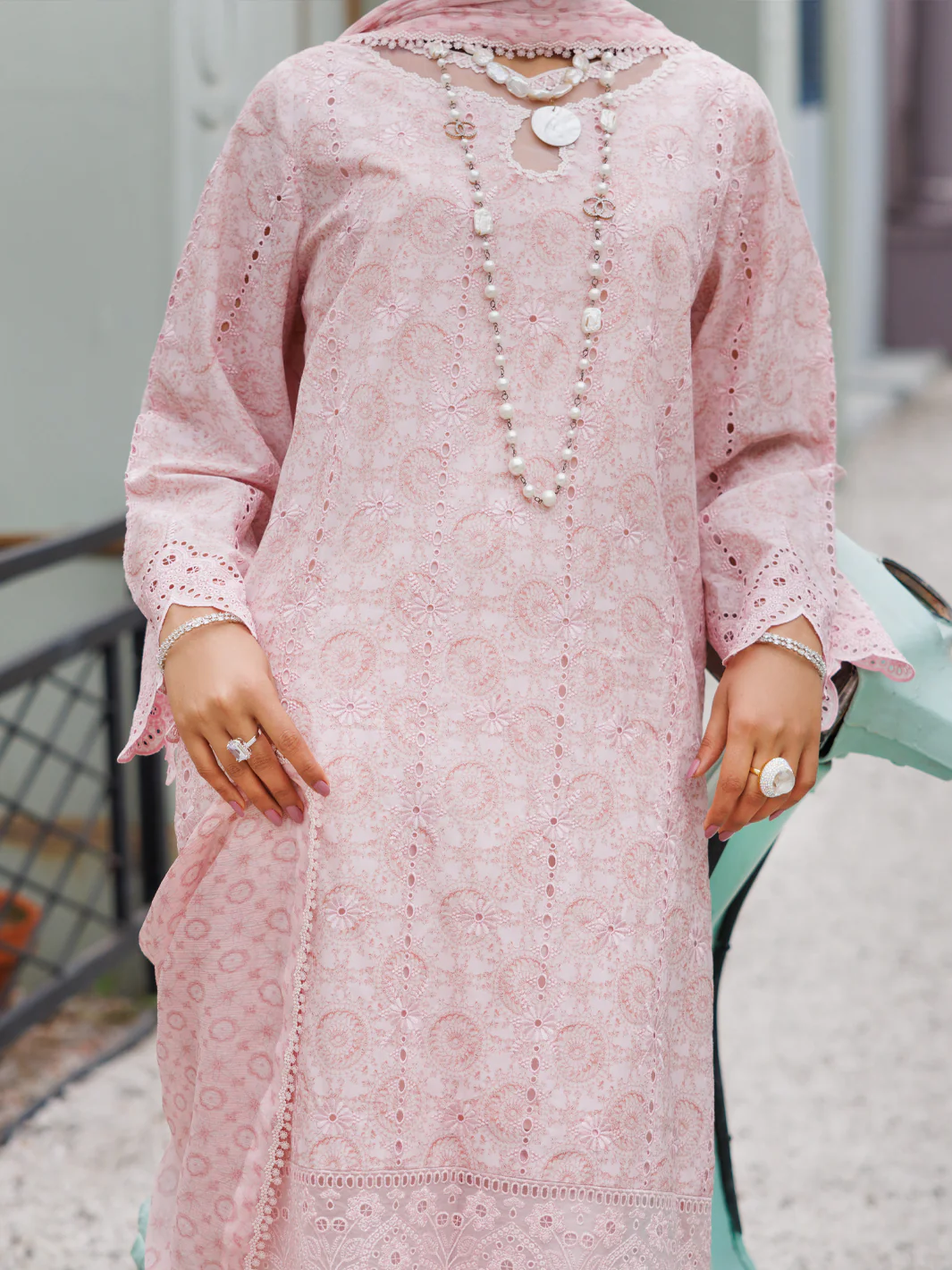 Light Pink Lawn 3Pc Stitched - ALP-3PS-2188 - Image 3