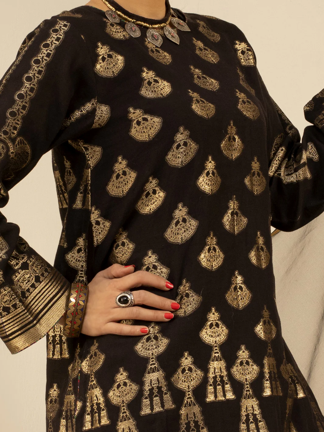 Black Jacquard 3Pc Stitched - ALP-3PS-847 - Image 2