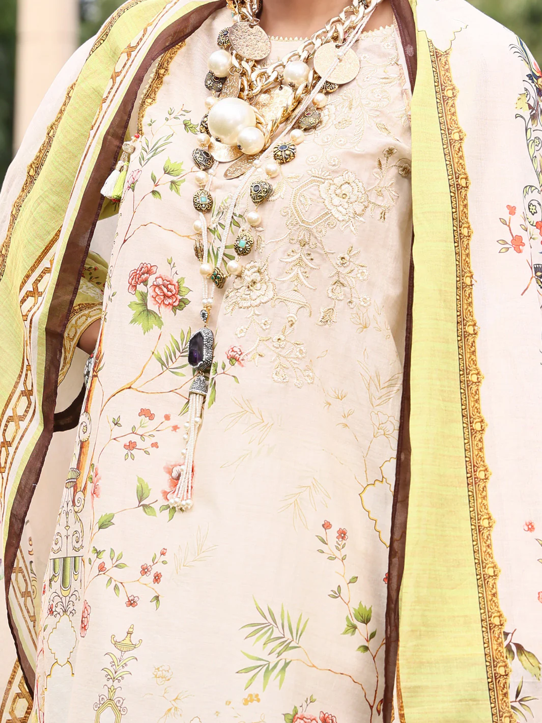 Off White Lawn 3Pc Stitched - ALP-3PS-924/S - Image 2